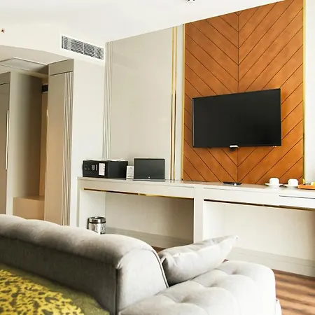 Sky Hill Otel