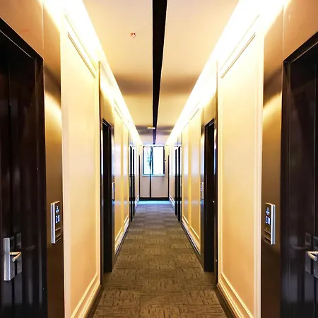 Sky Hill Otel 4*